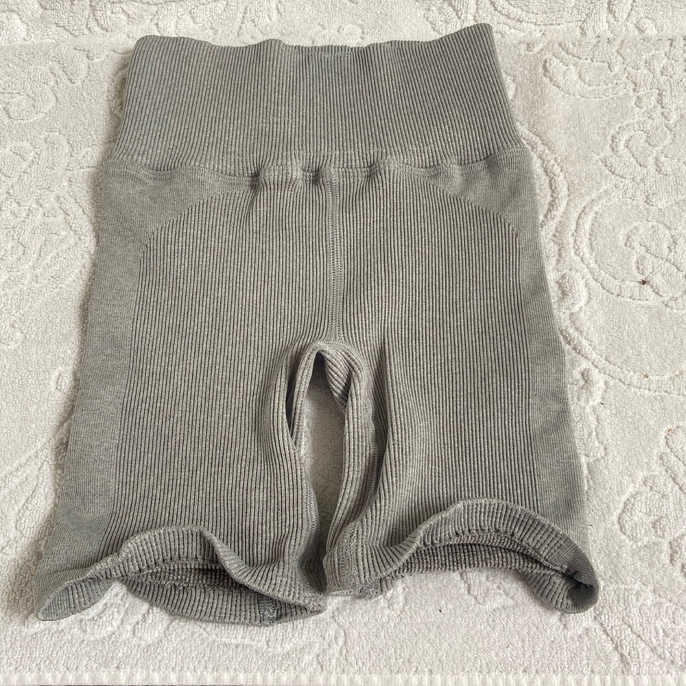 FP Movement by Free People Happiness Runs Bike Shorts Grey Sz. XS/S​​​​​